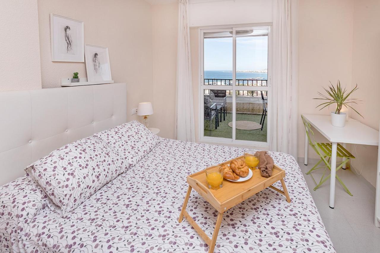 Sunshine Balcony- La Caleta Apartment กาเลตา เด เวเลซ ภายนอก รูปภาพ