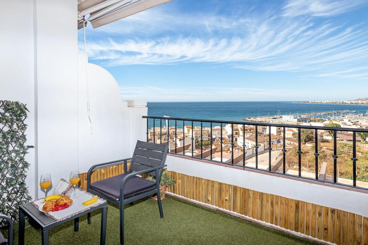 Sunshine Balcony- La Caleta Apartment กาเลตา เด เวเลซ ภายนอก รูปภาพ