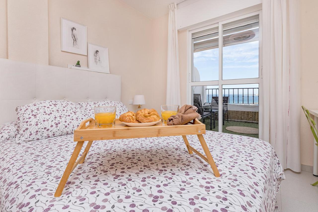 Sunshine Balcony- La Caleta Apartment กาเลตา เด เวเลซ ภายนอก รูปภาพ