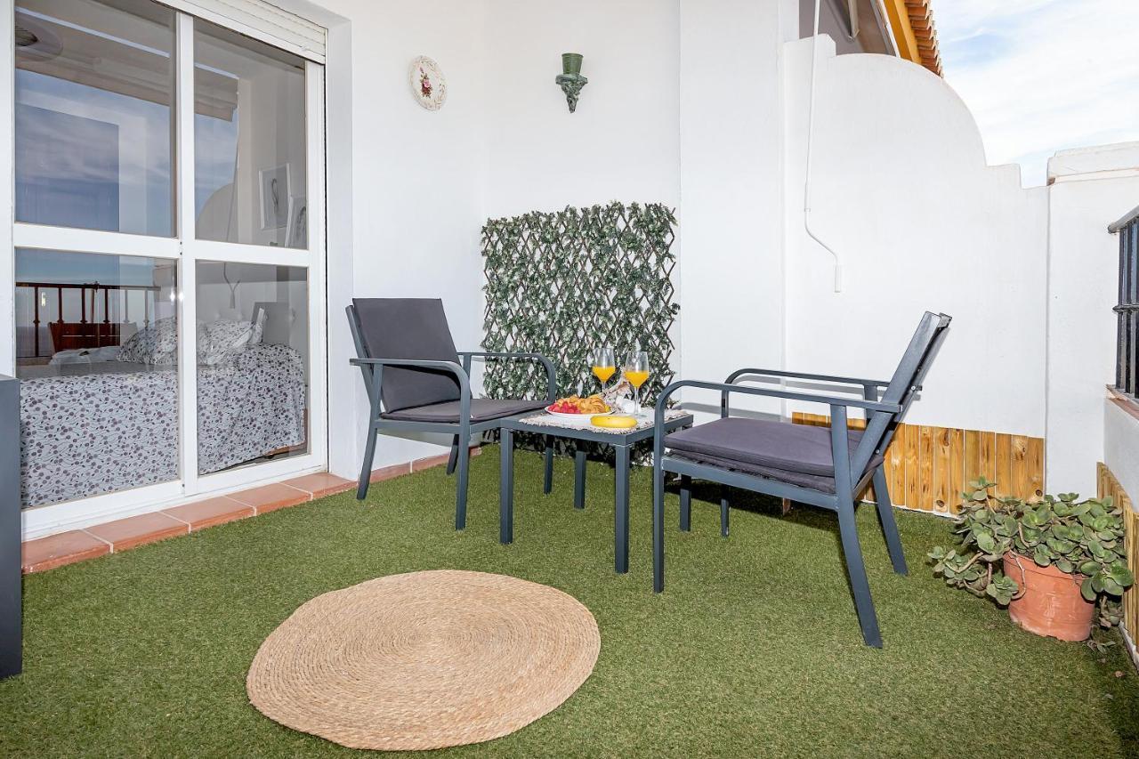 Sunshine Balcony- La Caleta Apartment กาเลตา เด เวเลซ ภายนอก รูปภาพ